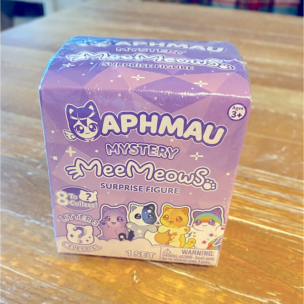 Mee Meows Plush Surprise Box NIP!